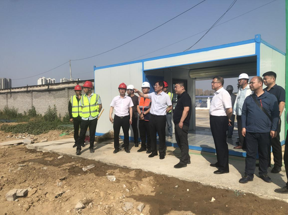 鄭州市建設投資集團有限公司黨委書記、董事長汪洋到侯寨新鎮區安置區調研項目建設工作